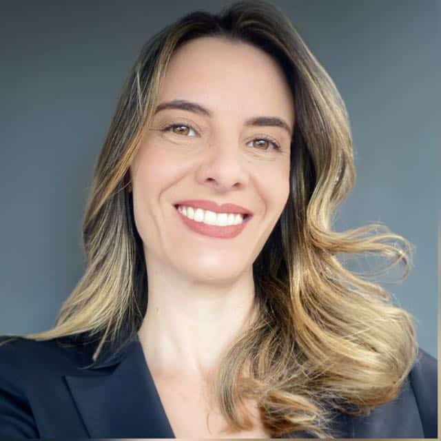 Cliente - Luciana - Estrategista Digital